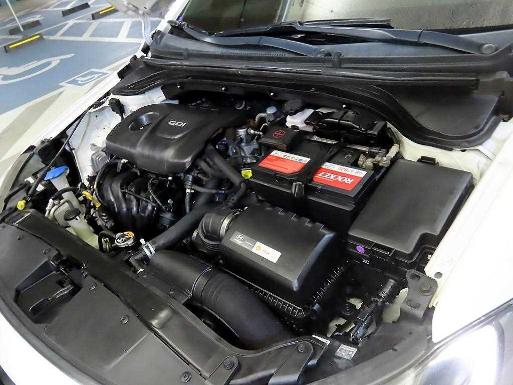 HYUNDAI Avante 2016 Blanco - Importación desde Corea - HF Imports Iquique - Foto 19