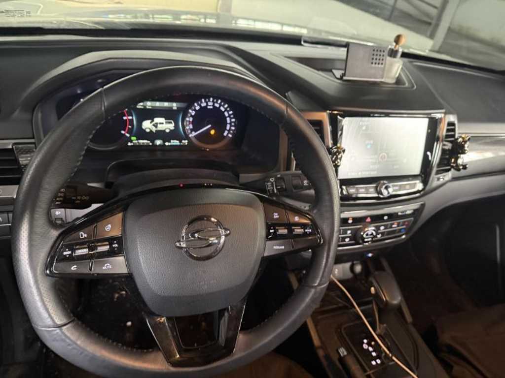 Ssangyong Rexton - Vista 9