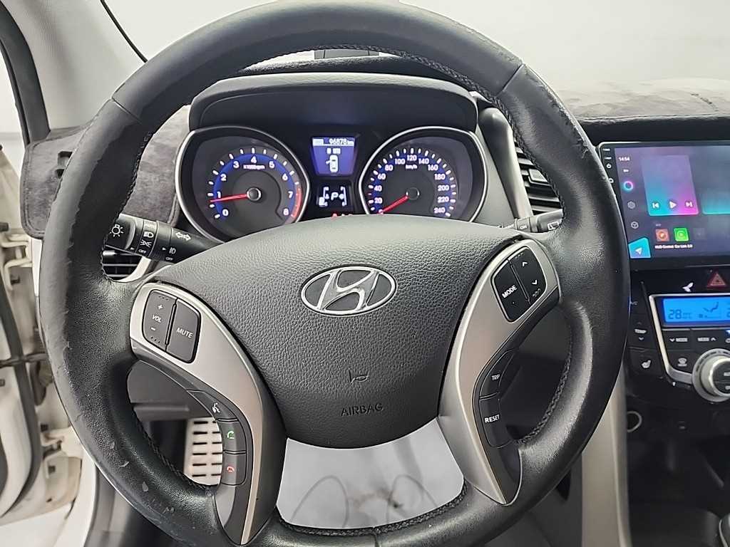 HYUNDAI i30 - Vista 9