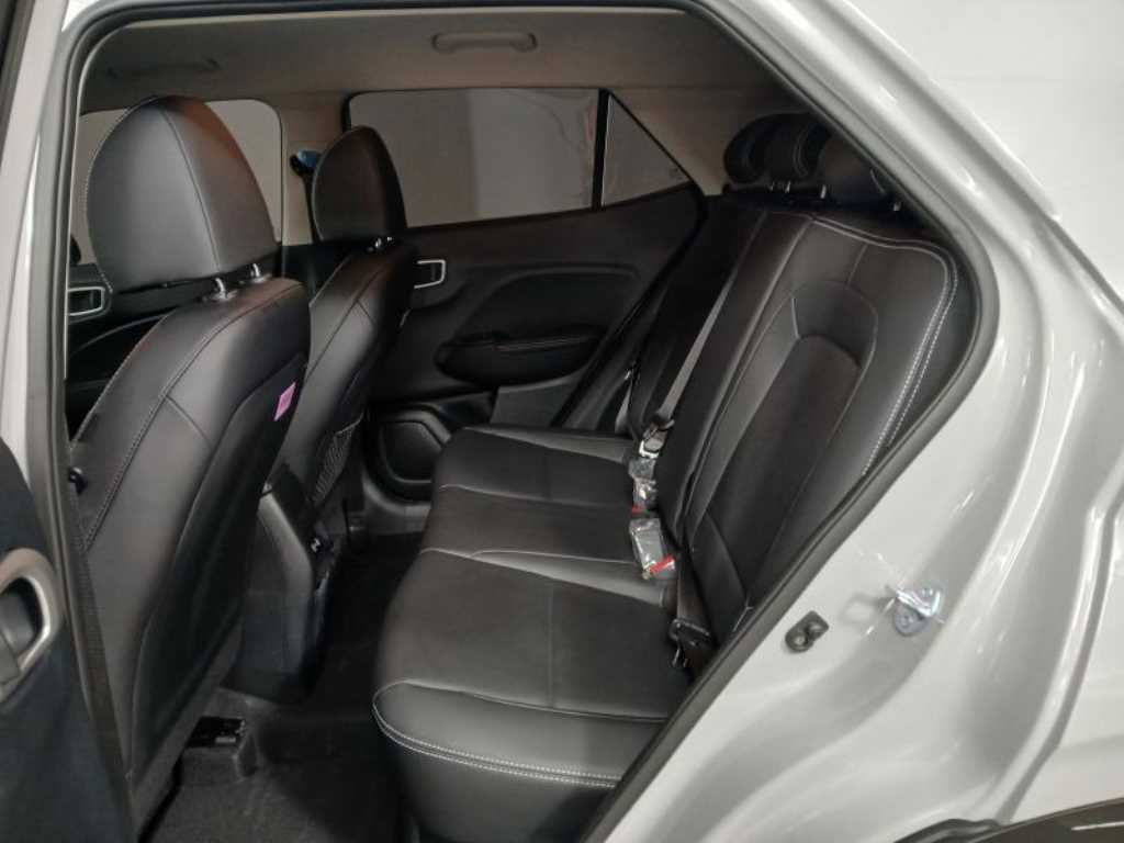 HYUNDAI Venue - Vista 7