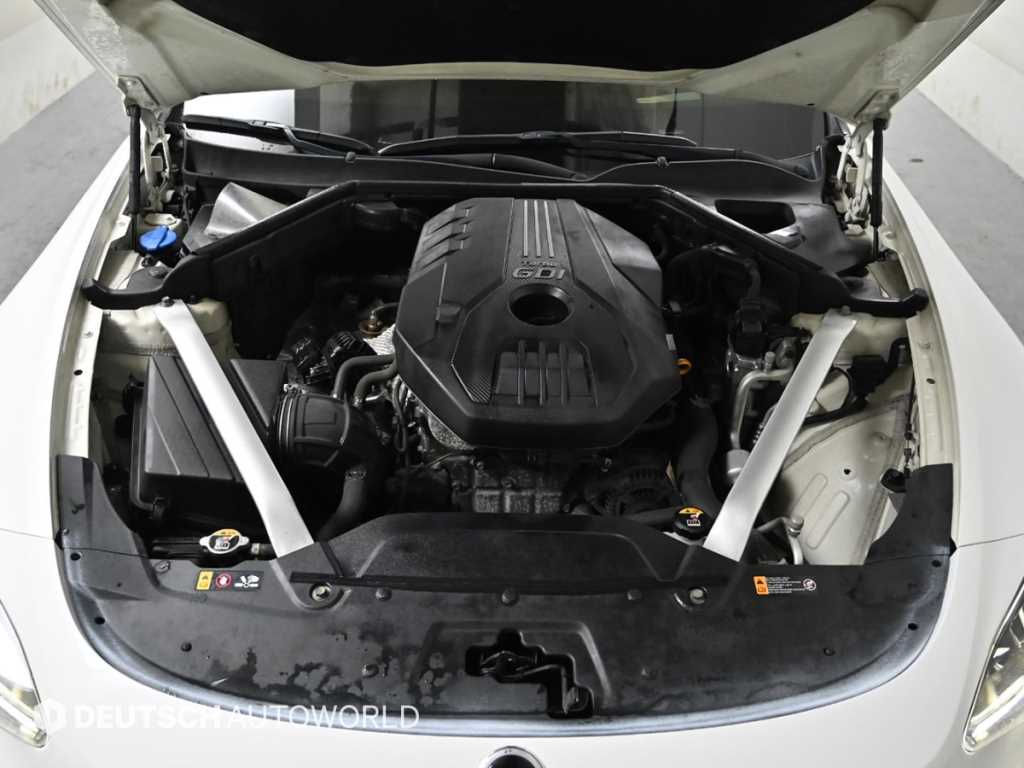 KIA Stinger - Vista 7