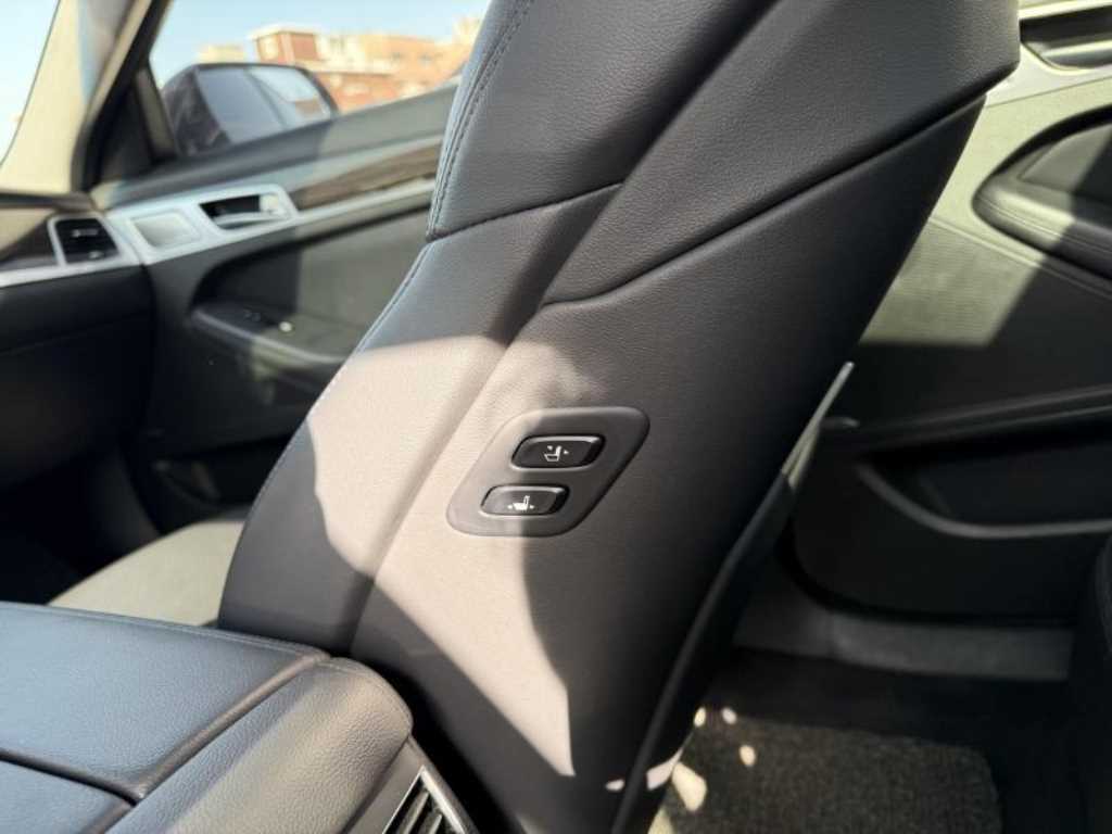 Genesis G80 2018 Negro - Importación desde Corea - HF Imports Iquique - Foto 15