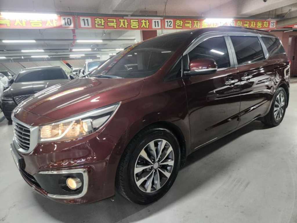 KIA Carnival - Vista 9