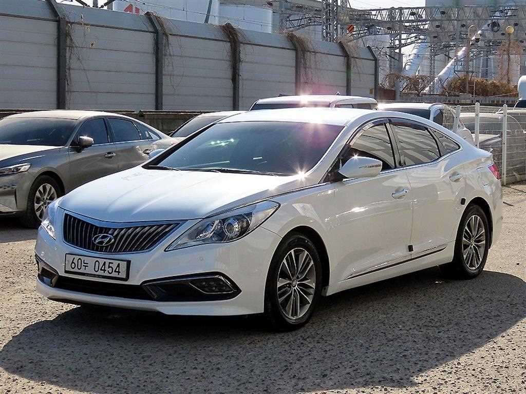 HYUNDAI Grandeur - Vista 2