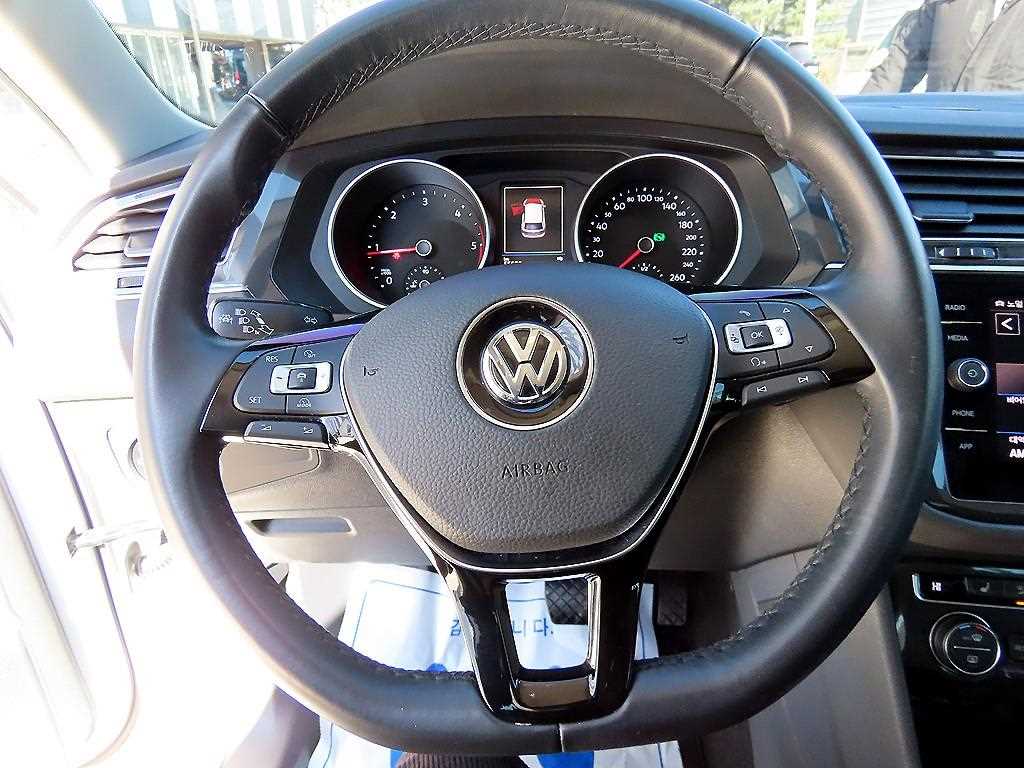 Volkswagen Tiguan - Vista 8