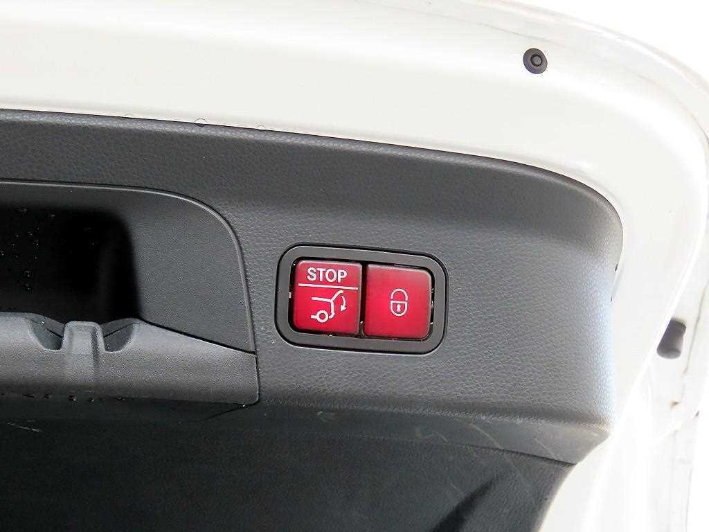 Mercedes Benz GLC Class 2020 Blanco - Importación desde Corea - HF Imports Iquique - Foto 16