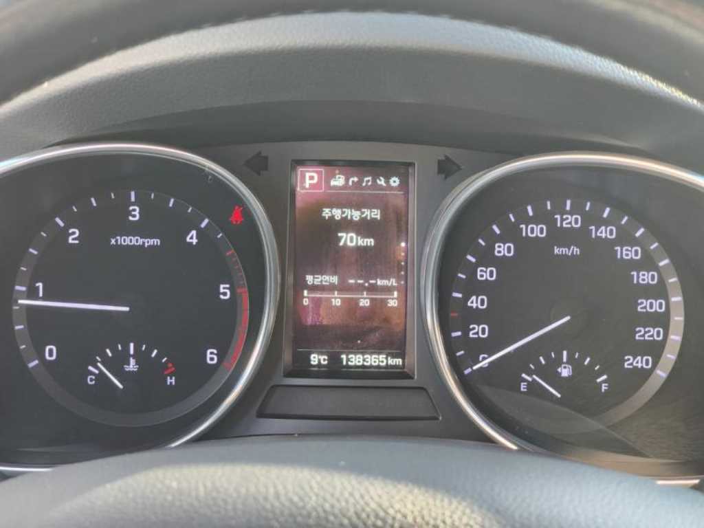 HYUNDAI Santa Fe - Vista 8