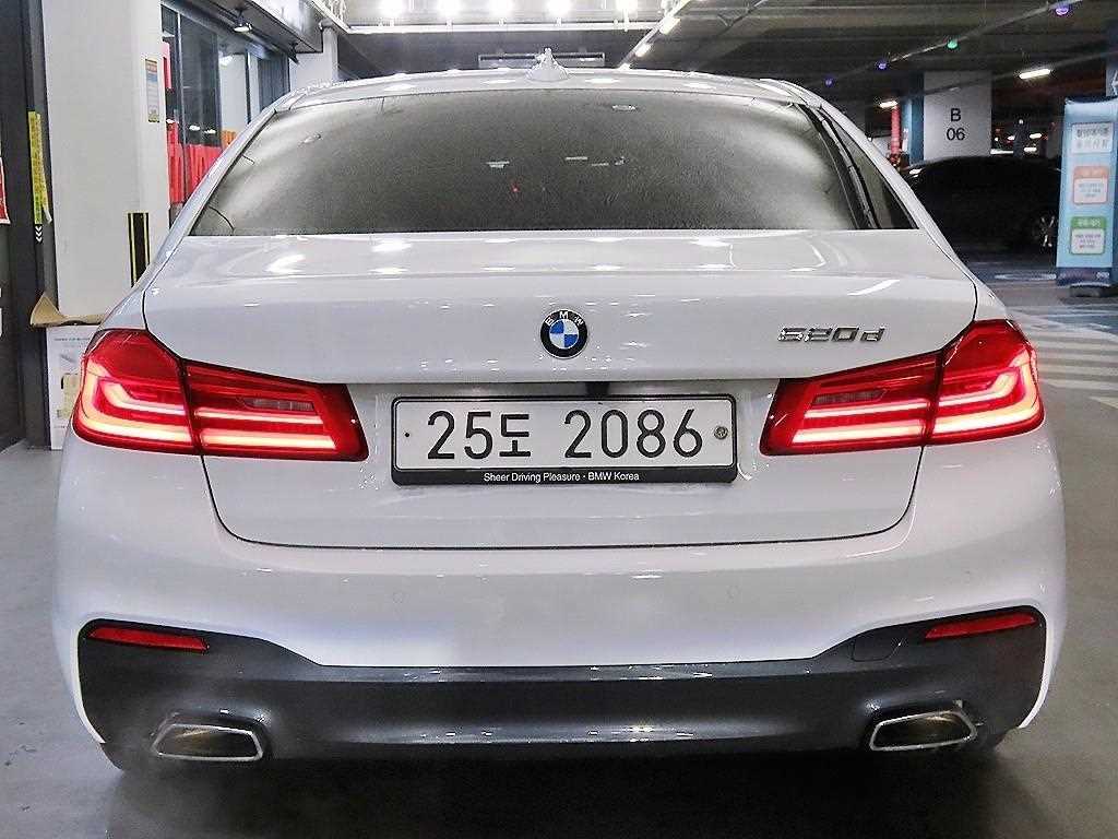 BMW 5 Series - Vista 5