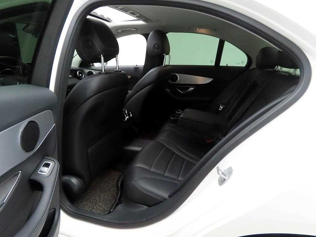 Mercedes Benz C Class 2016 Blanco - Importación desde Corea - HF Imports Iquique - Foto 14