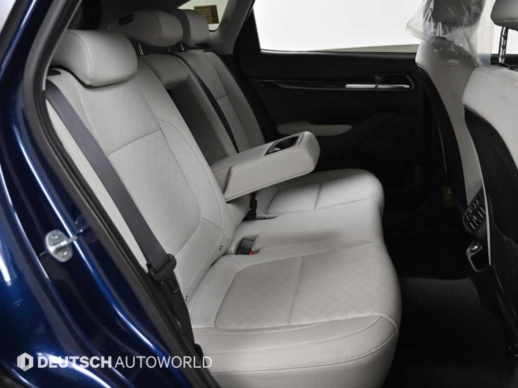 KIA Seltos - Vista 12