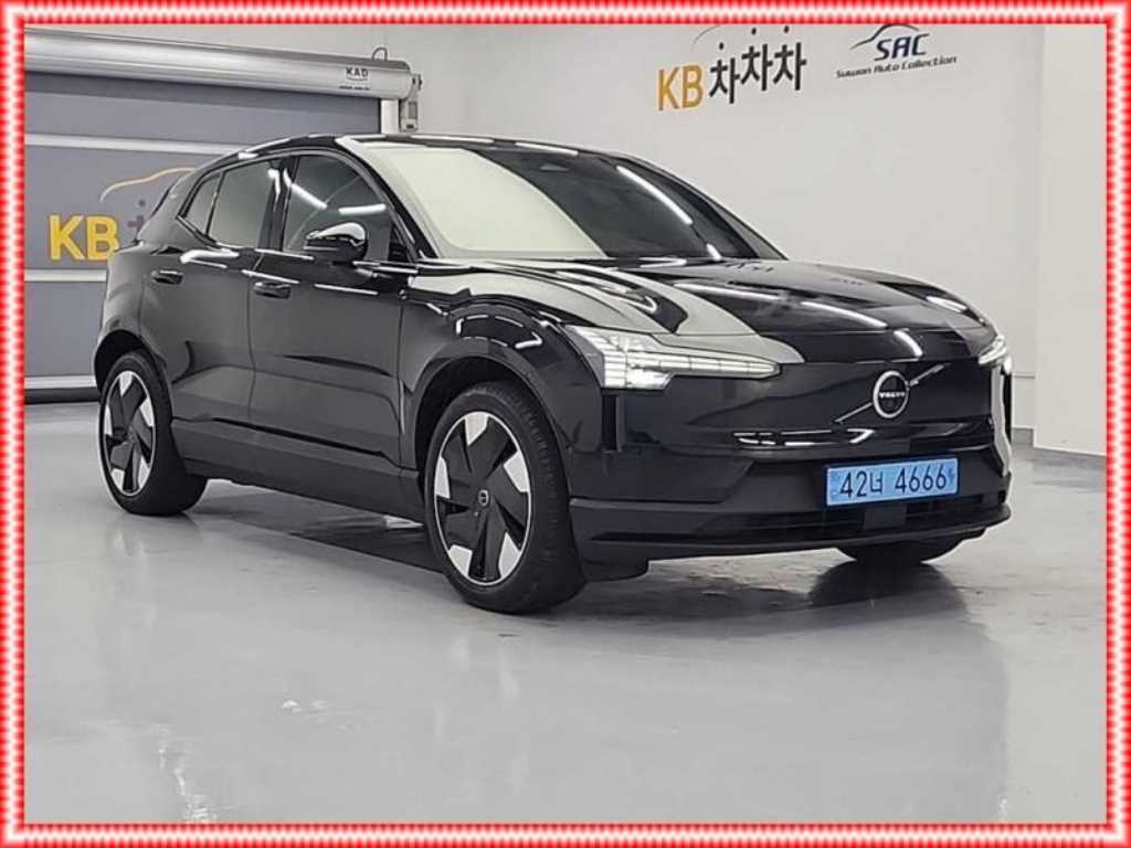 Volvo EX30 - Vista 4