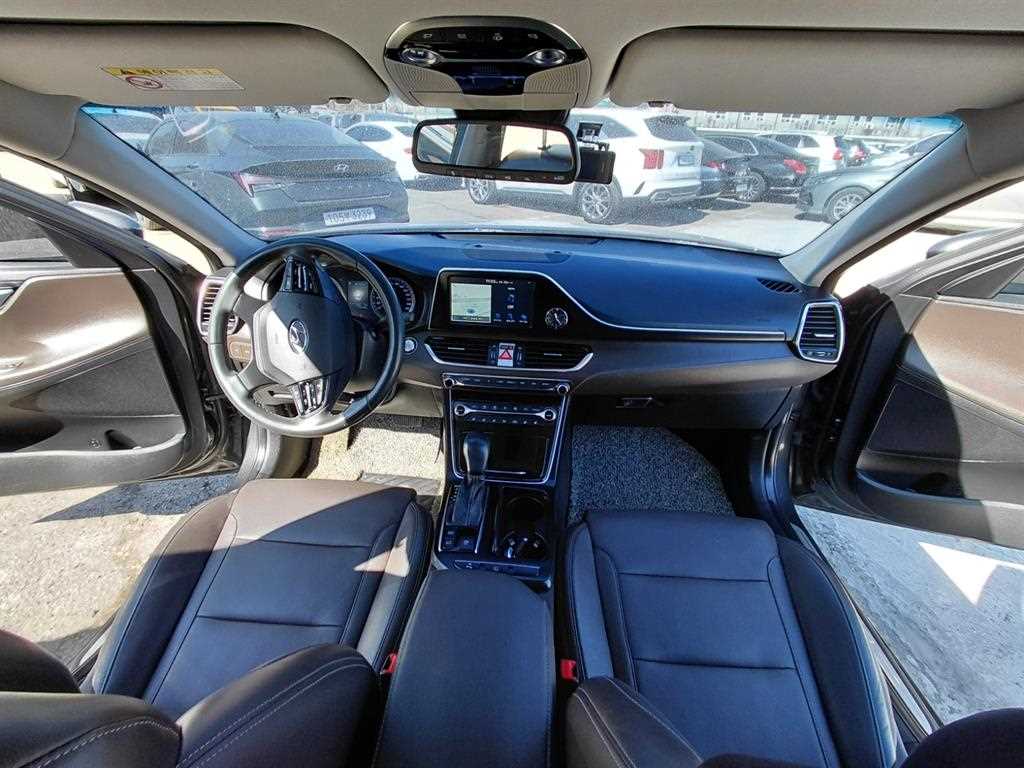 HYUNDAI Grandeur - Vista 8