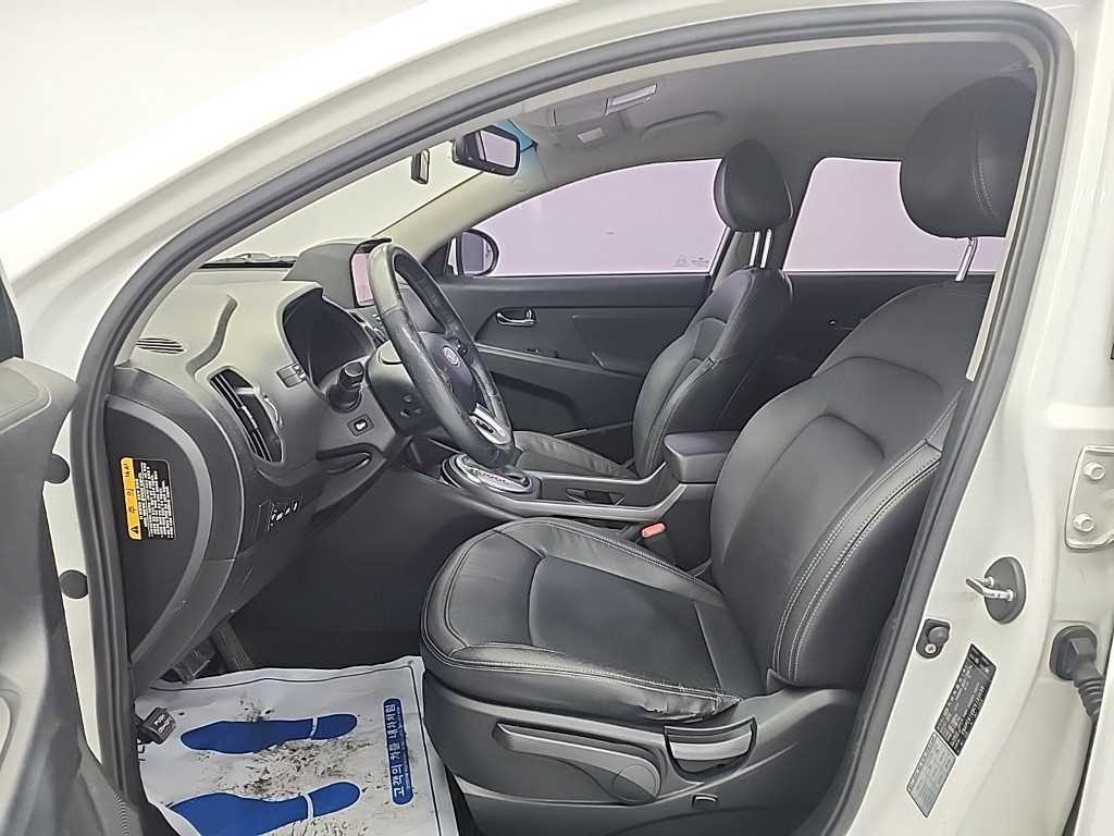 KIA Sportage - Vista 11