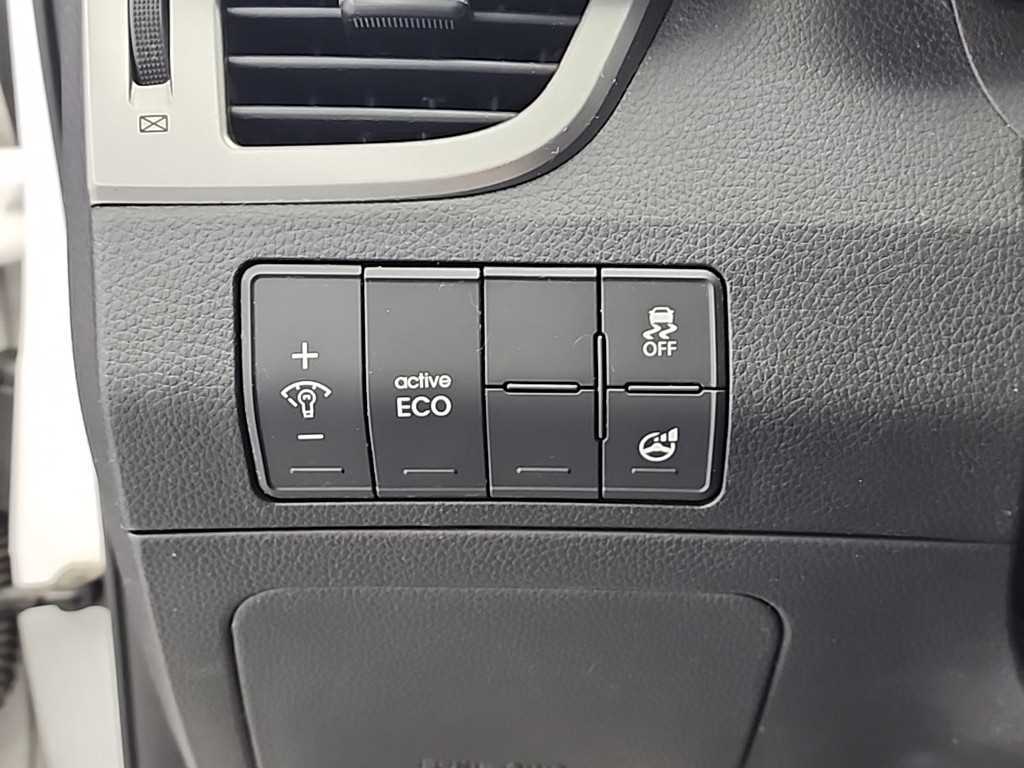 HYUNDAI i30 2012 Blanco - Importación desde Corea - HF Imports Iquique - Foto 17