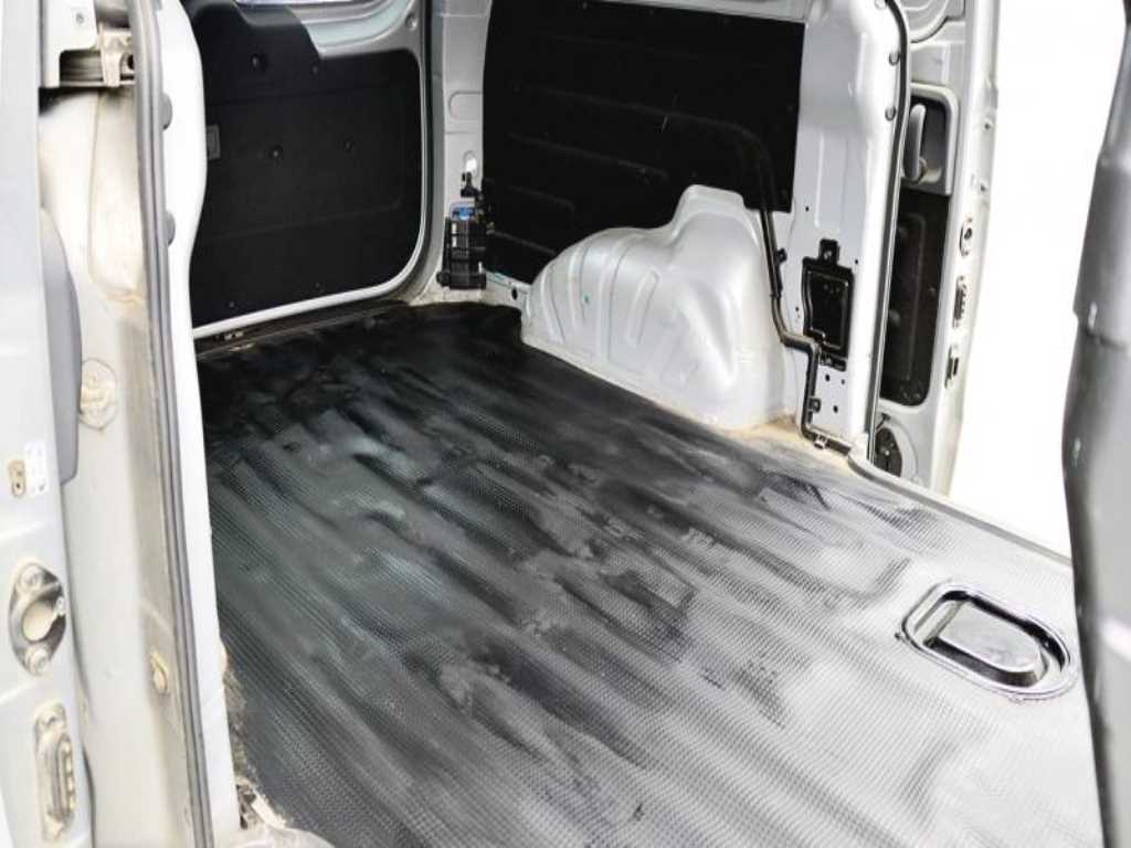 HYUNDAI Starex - Vista 9