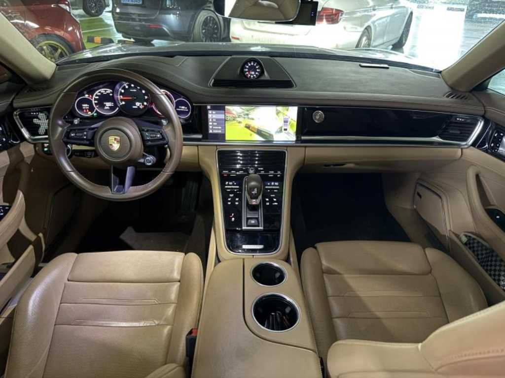 Porsche Panamera - Vista 3