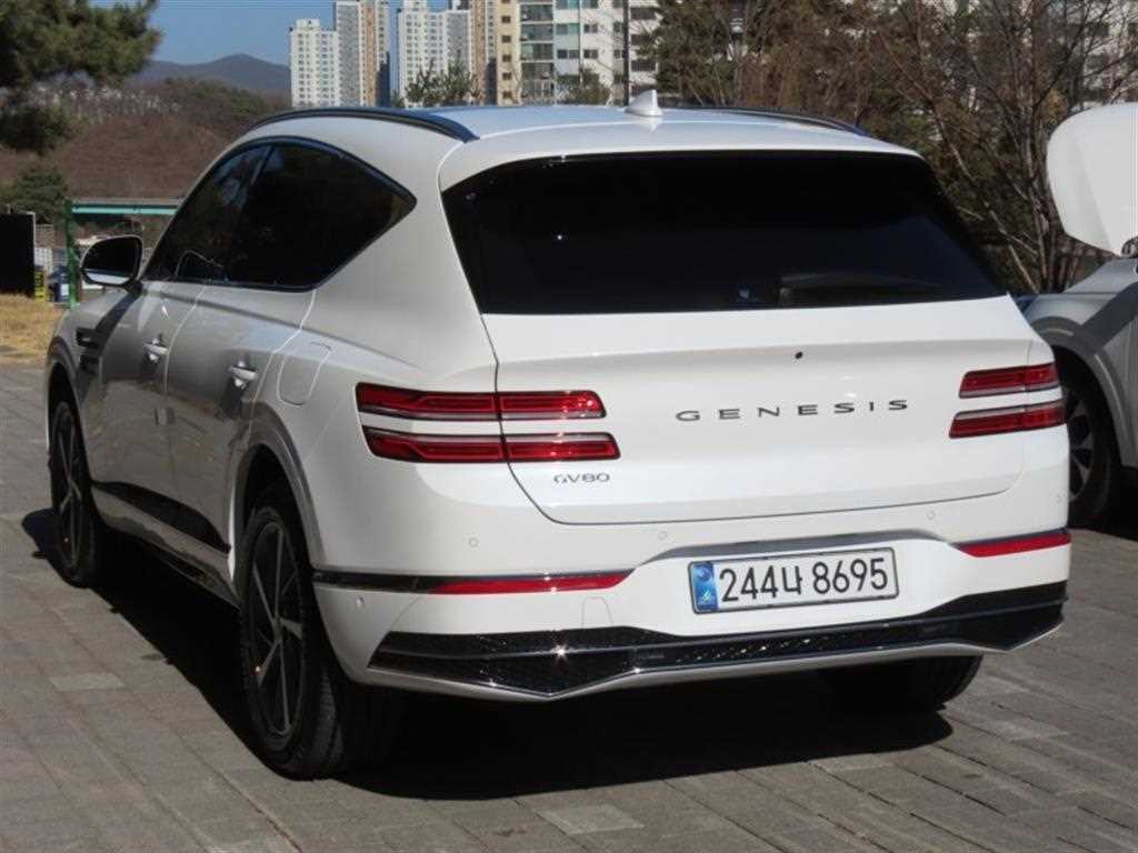 Genesis GV80 - Vista 4