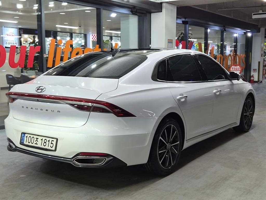 HYUNDAI Grandeur - Vista 4