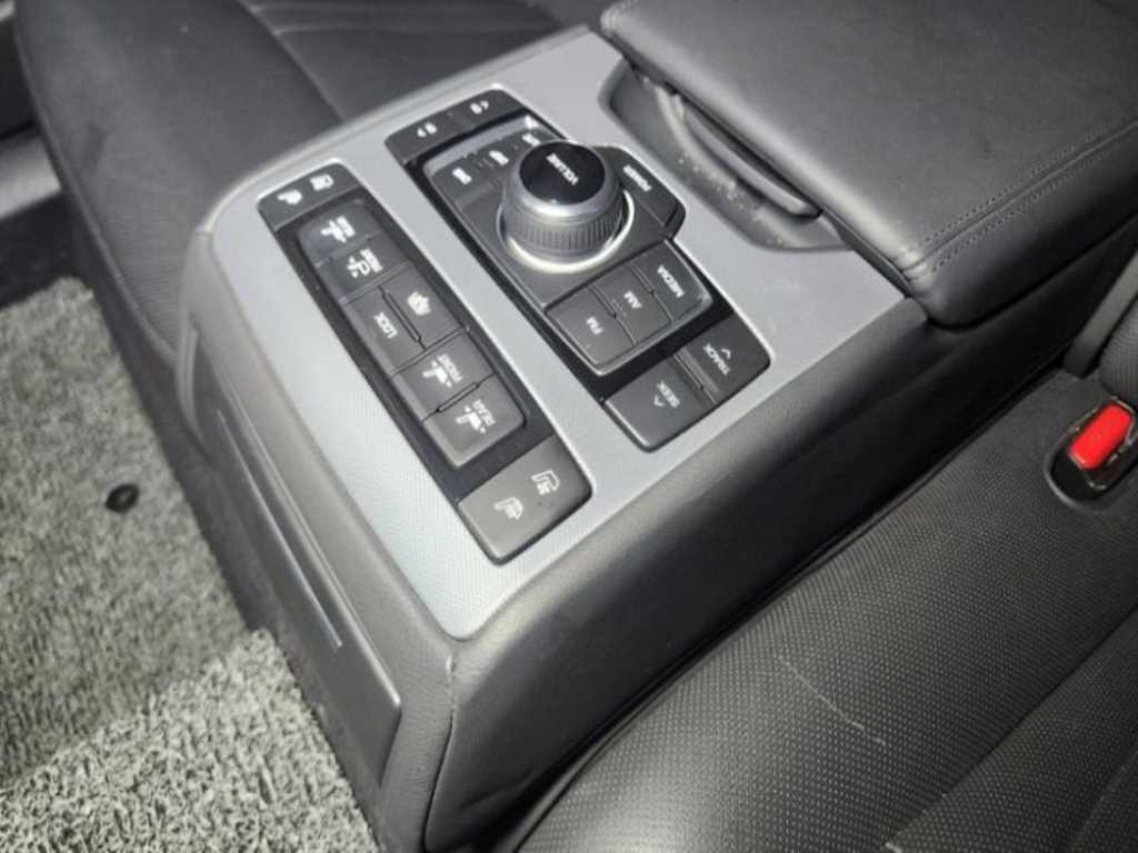 Genesis G80 - Vista 9