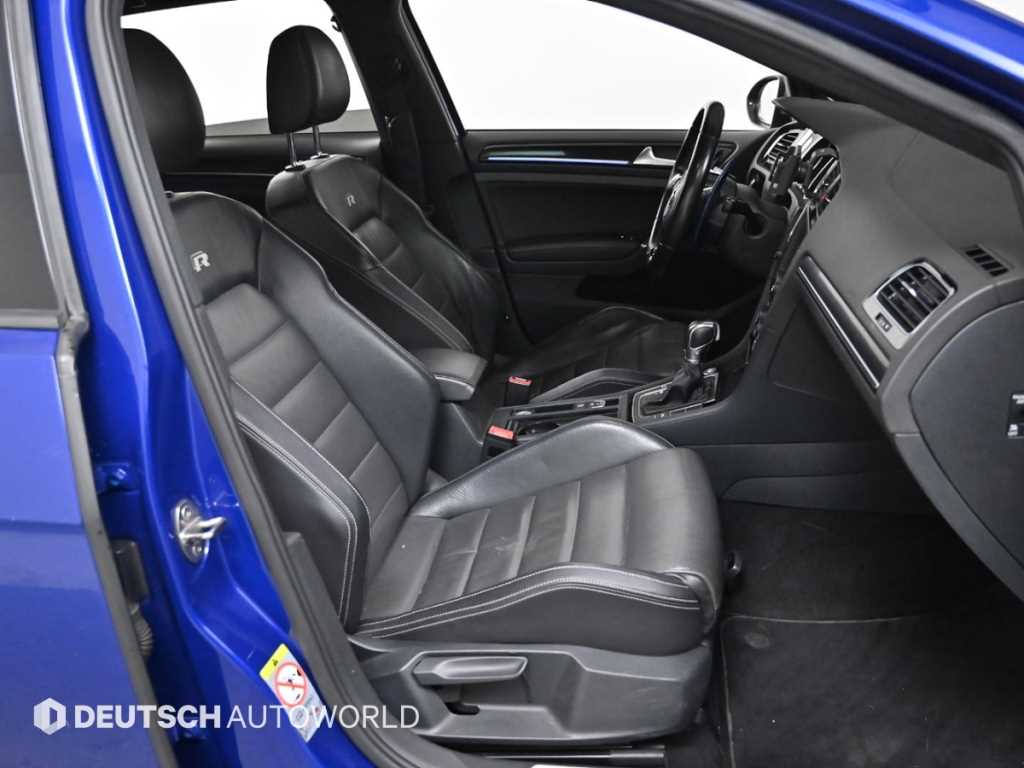 Volkswagen Golf - Vista 10