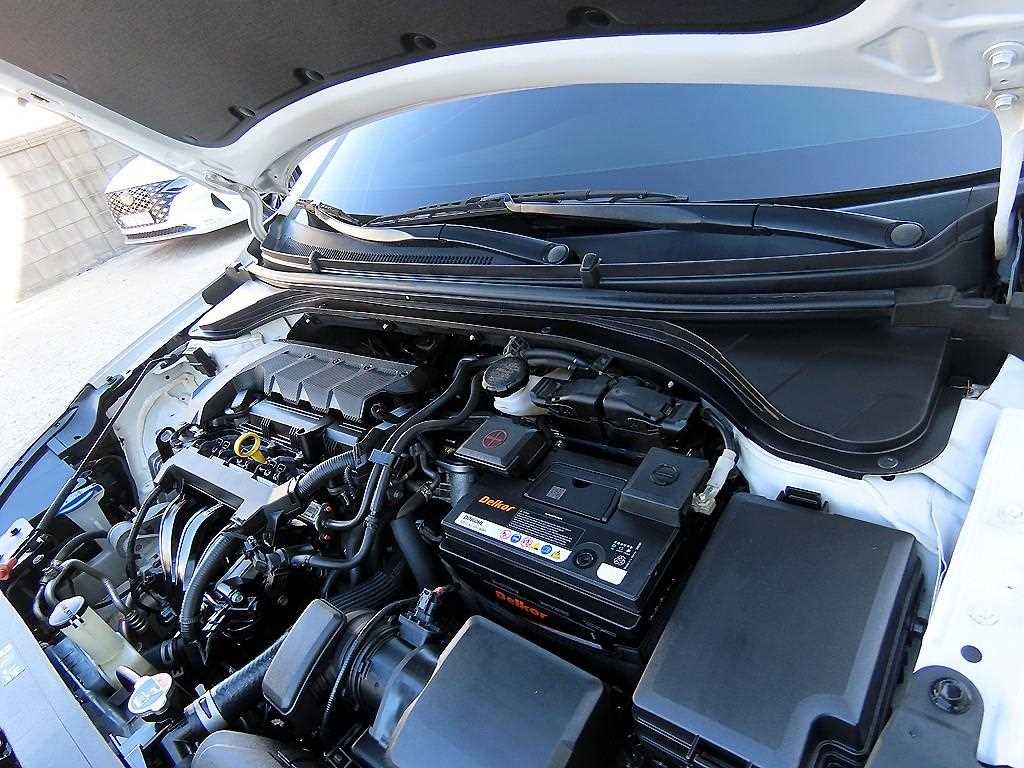 HYUNDAI Avante 2020 Blanco - Importación desde Corea - HF Imports Iquique - Foto 17