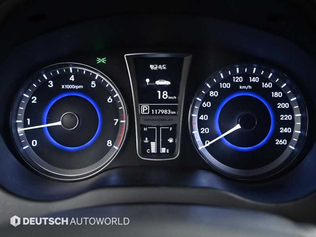 HYUNDAI Grandeur - Vista 8