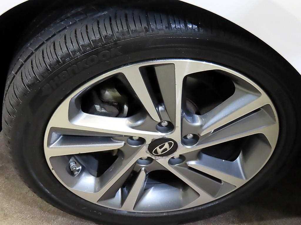 HYUNDAI Avante 2016 Blanco - Importación desde Corea - HF Imports Iquique - Foto 20