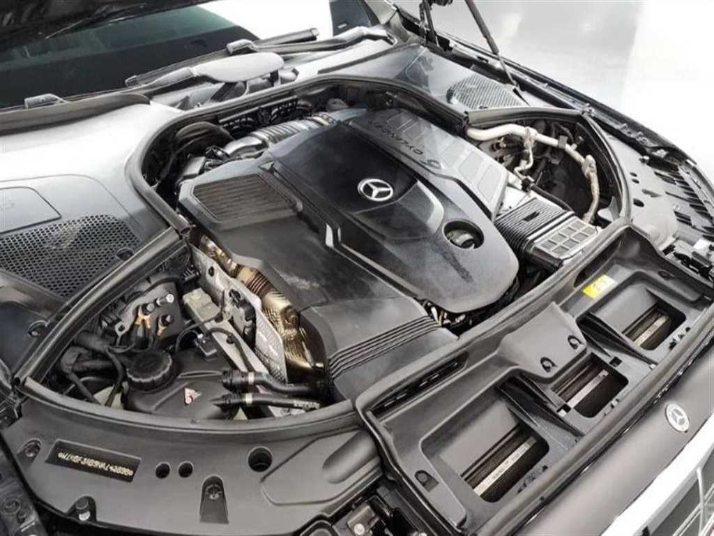 Mercedes Benz S Class - Vista 6