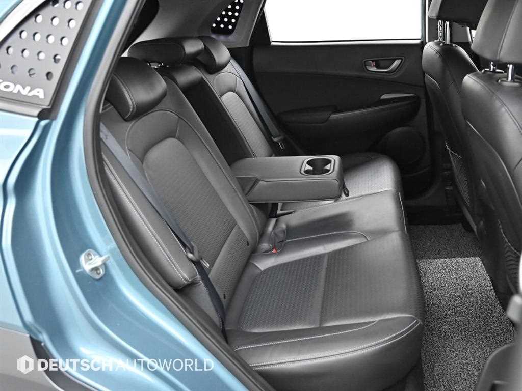 HYUNDAI Kona - Vista 12