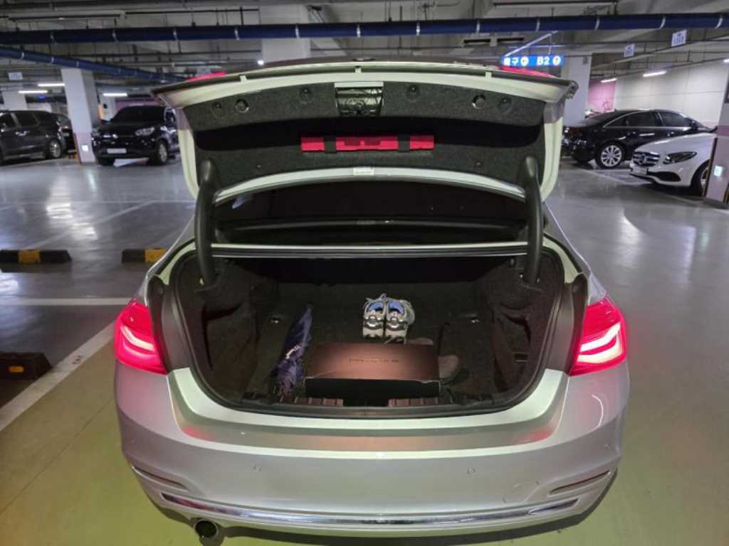 BMW 3 series 2016 Gris - Importación desde Corea - HF Imports Iquique - Foto 19