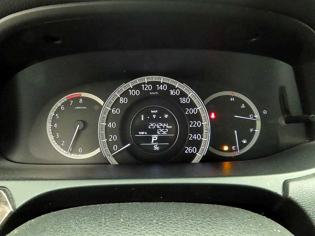 Honda Accord - Vista 6