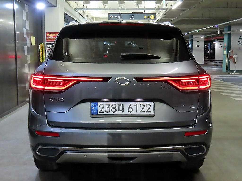 SAMSUNG QM6 - Vista 5