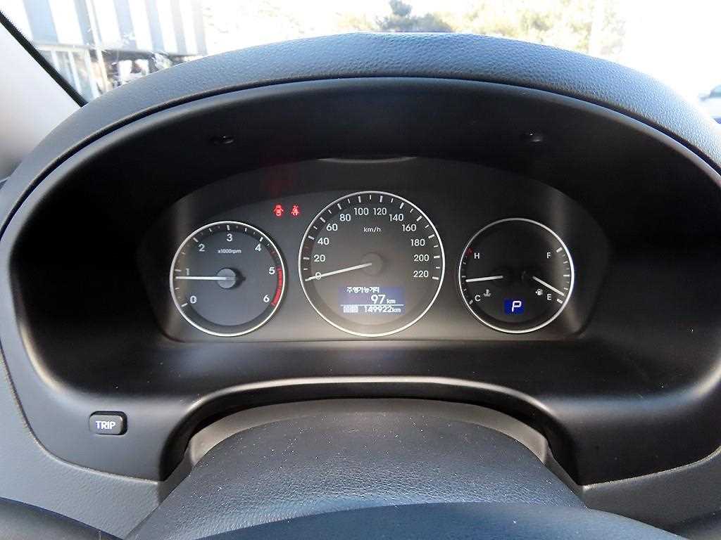 HYUNDAI Starex - Vista 9