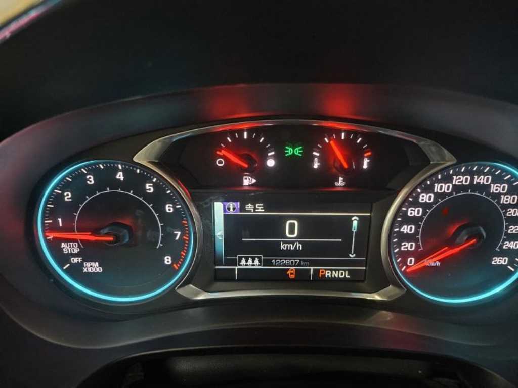 Chevrolet Malibu - Vista 5