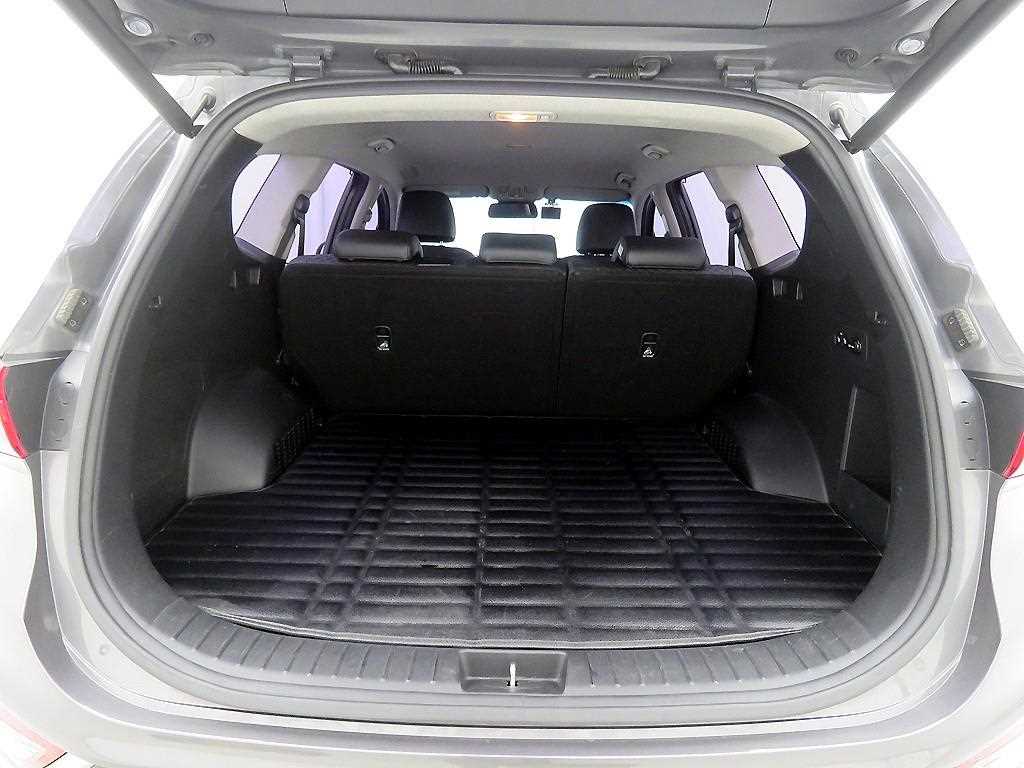 HYUNDAI Santa Fe - Vista 5