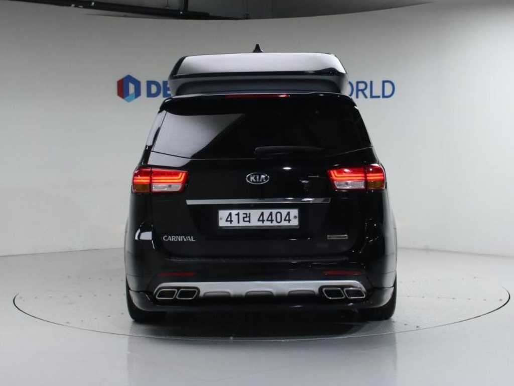 KIA Carnival - Vista 4