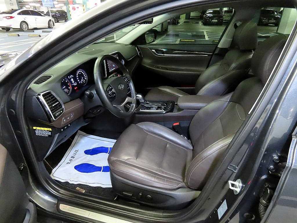 HYUNDAI Grandeur - Vista 6