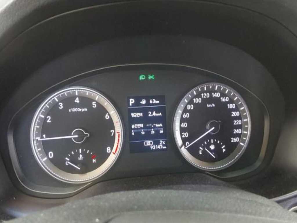 HYUNDAI Grandeur - Vista 5