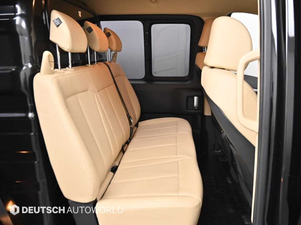 HYUNDAI Staria - Vista 12