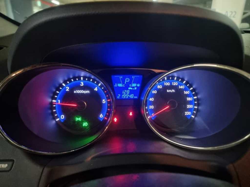 HYUNDAI Tucson - Vista 5