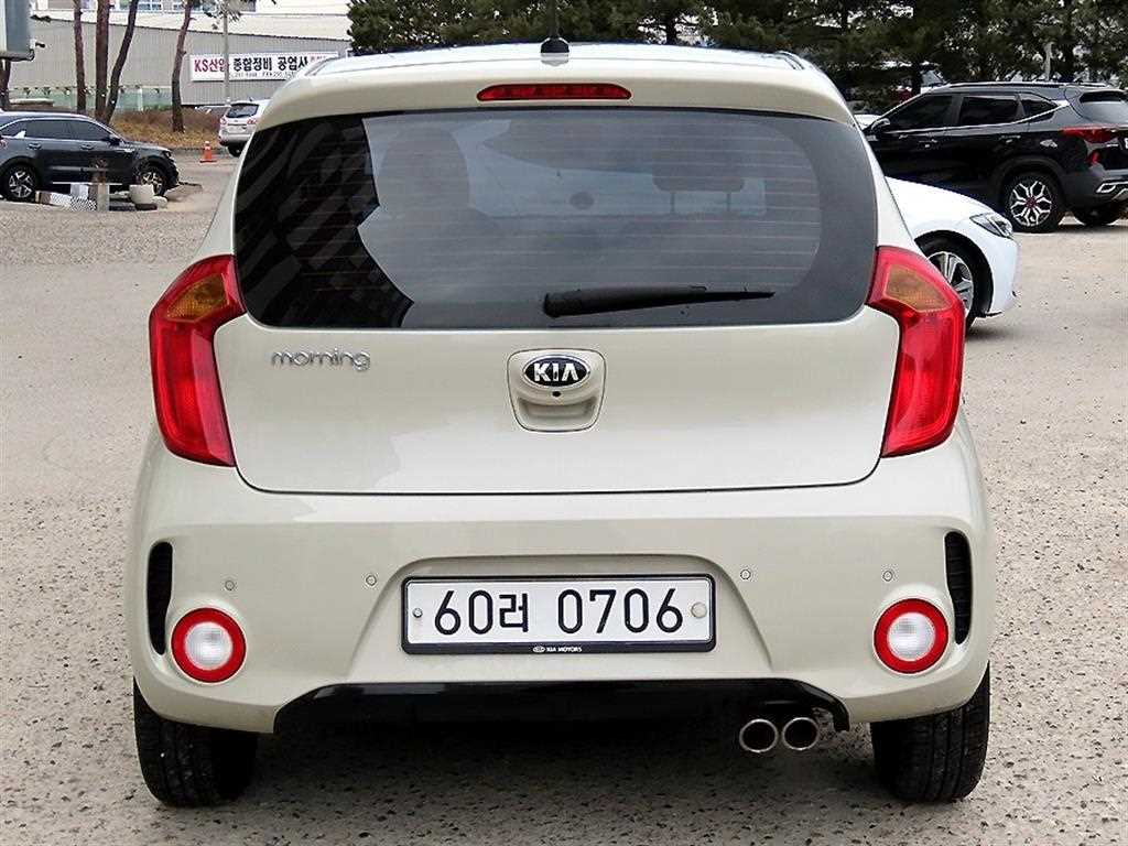 KIA Morning - Vista 4
