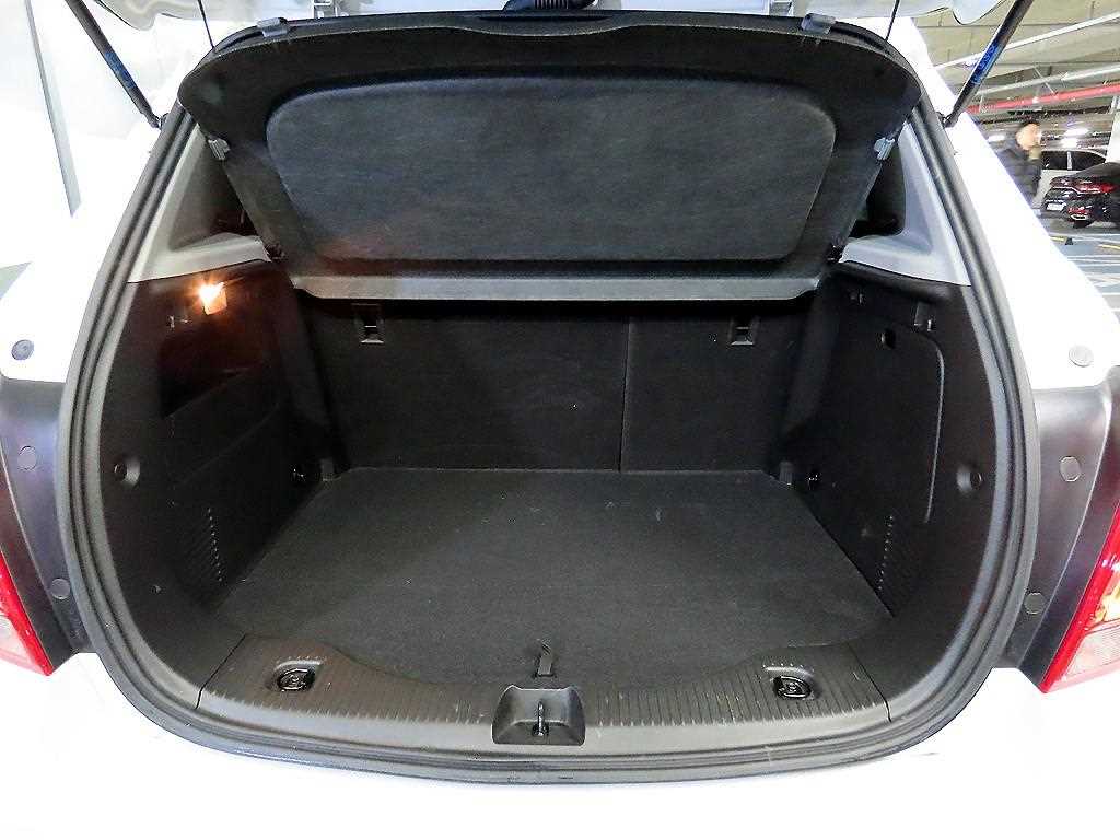 Chevrolet Trax 2021 Blanco - Importación desde Corea - HF Imports Iquique - Foto 18