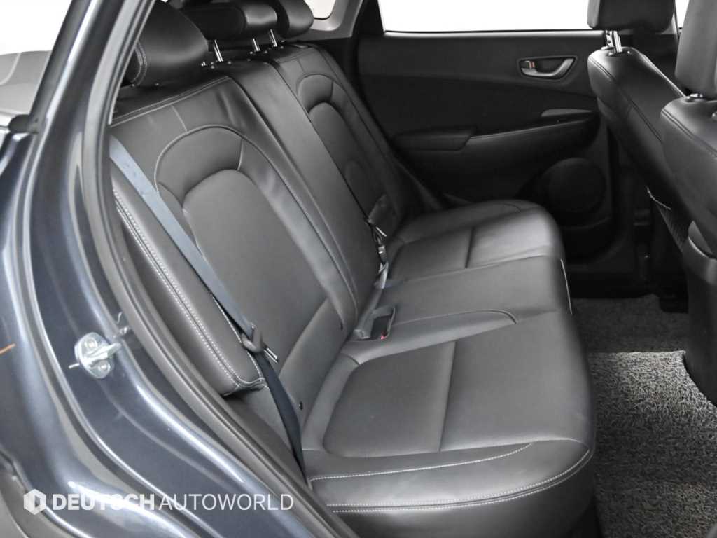 HYUNDAI Kona - Vista 12