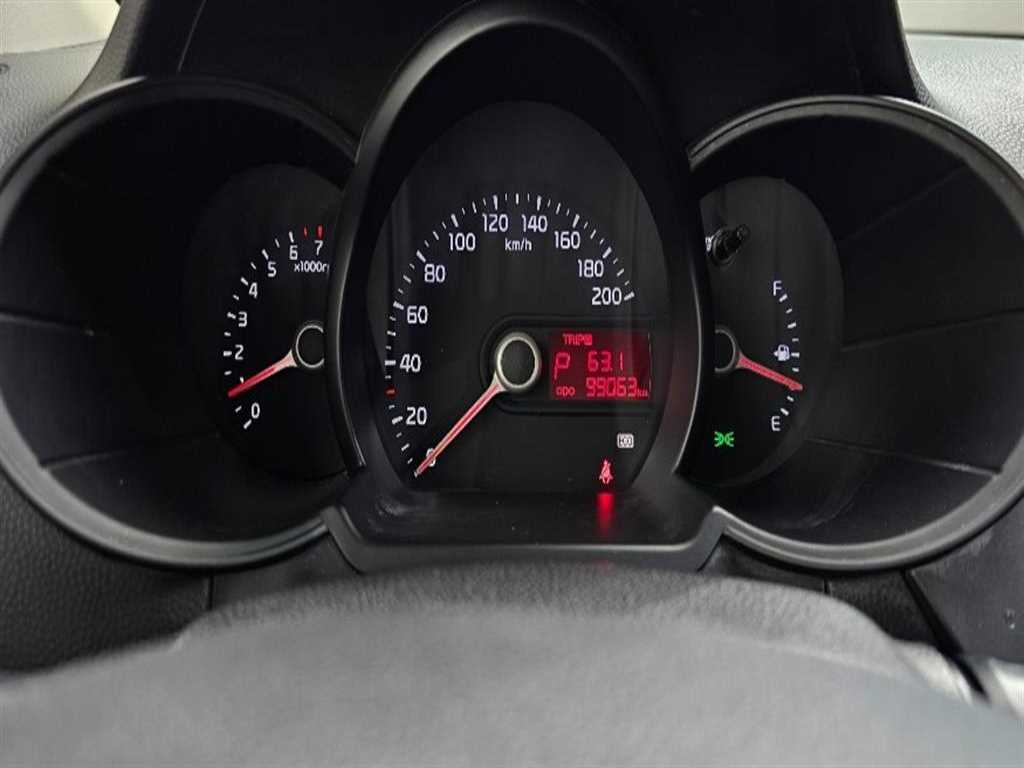 KIA Morning - Vista 8