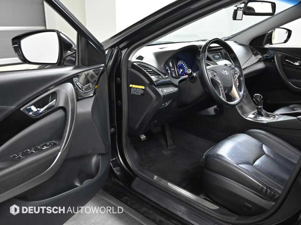 HYUNDAI Grandeur - Vista 11