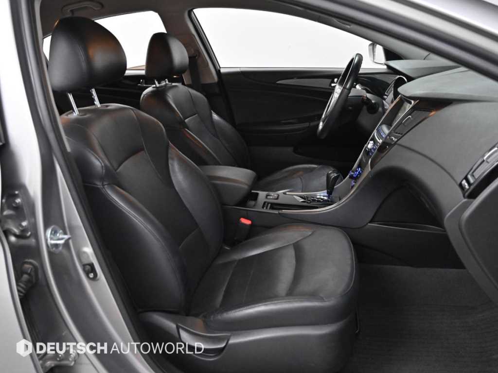 HYUNDAI Sonata - Vista 10