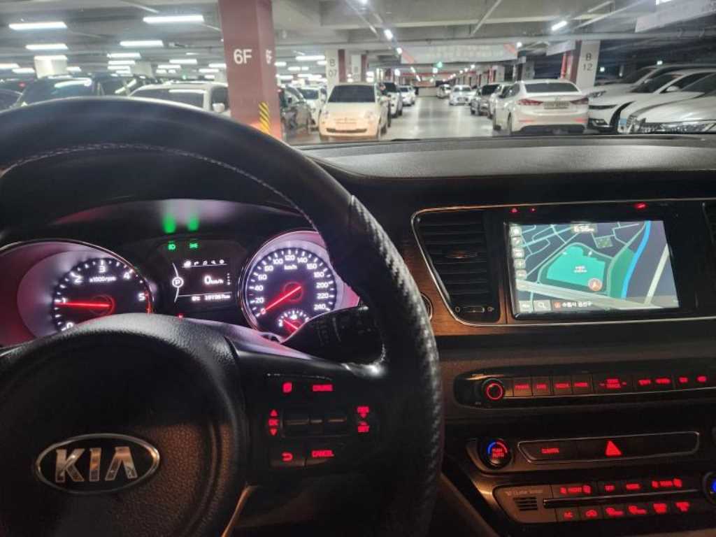 KIA Carnival 2016 - Importación desde Corea - HF Imports Iquique - Foto 20