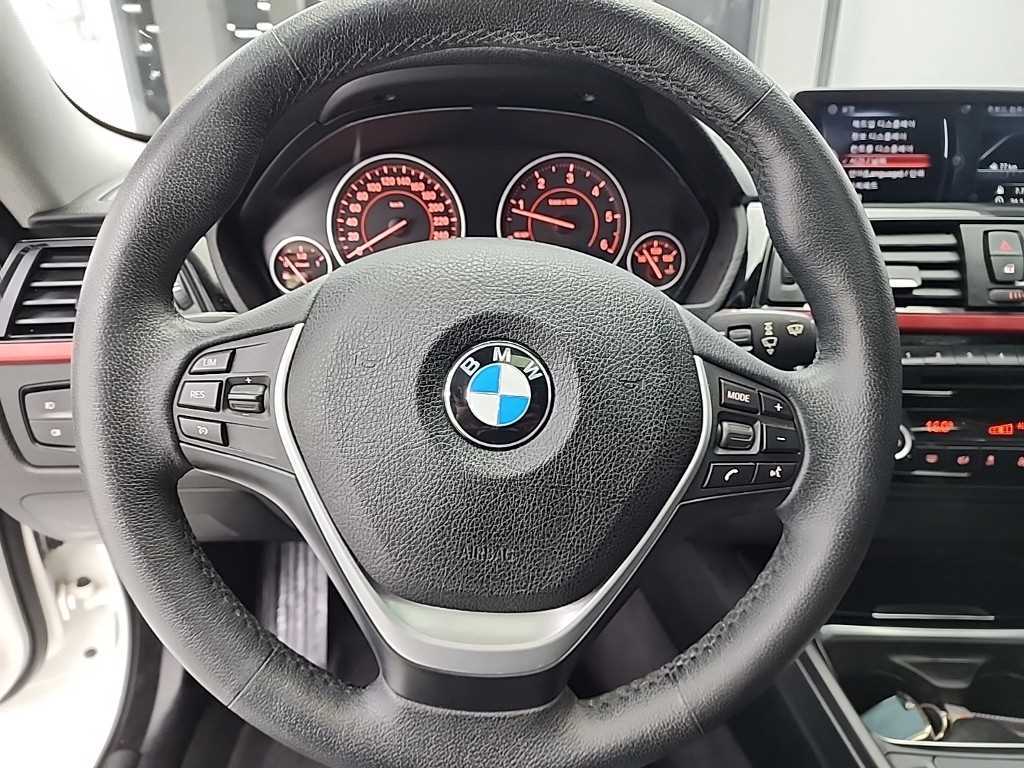 BMW 4 Series - Vista 9