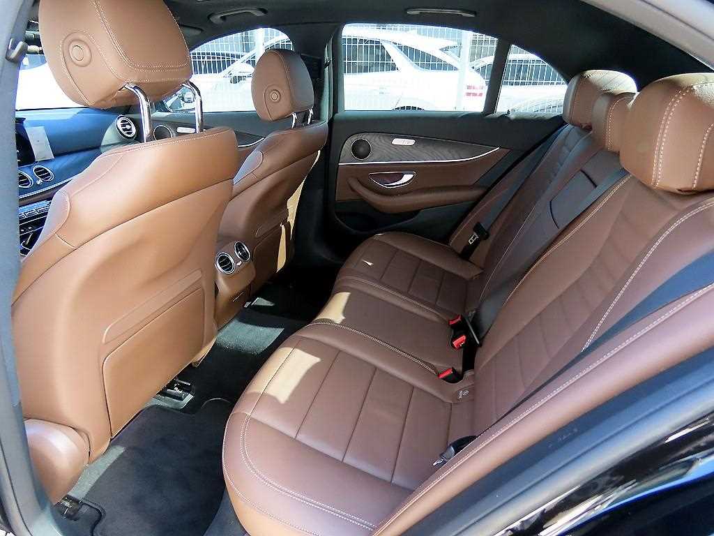 Mercedes Benz E class - Vista 6