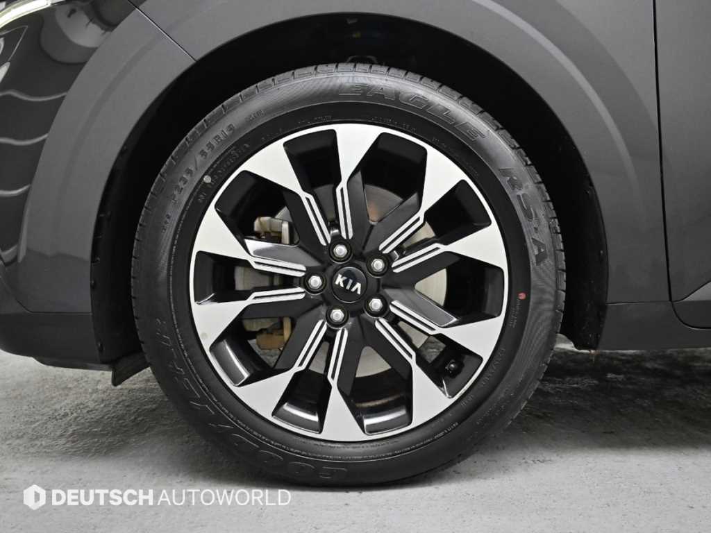 KIA Carnival - Vista 5